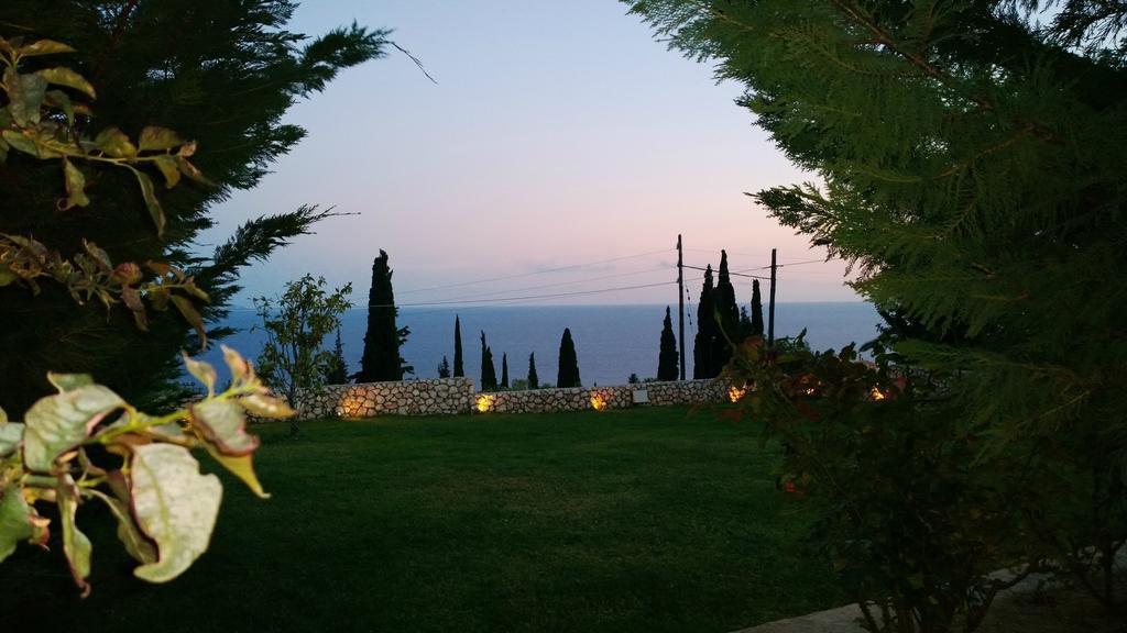 Erofili Villas Lourdata  Bagian luar foto