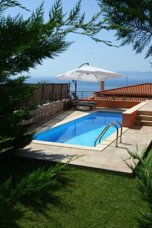 Erofili Villas Lourdata  Ruang foto